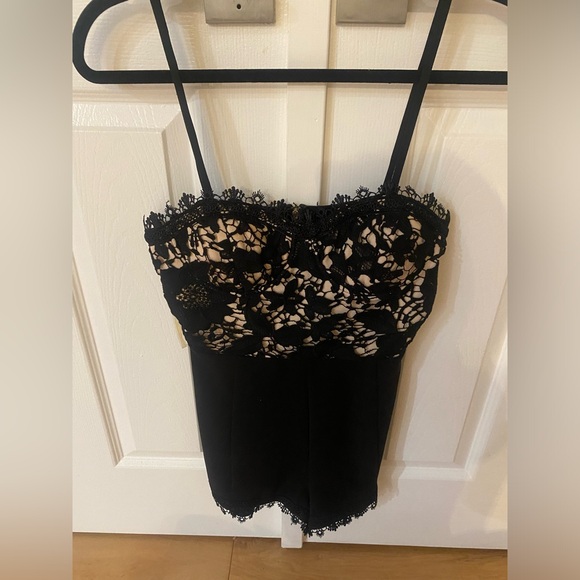 Black Lace top romper - Picture 2 of 6